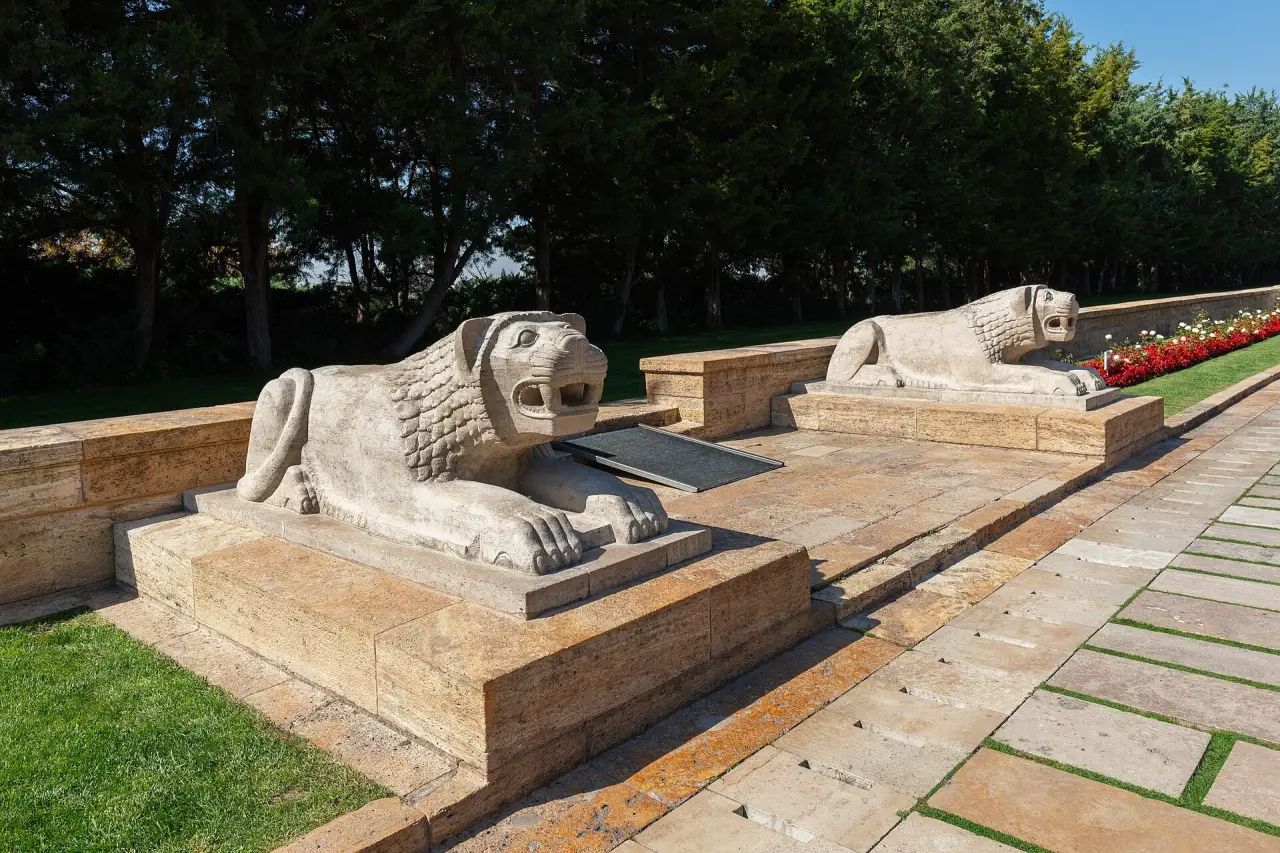 Anıtkabir, Aslanlı Yol