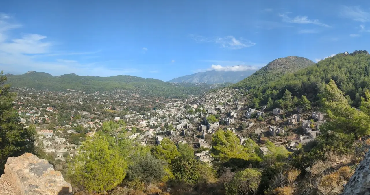 Tepe şapeli · seyir noktası
