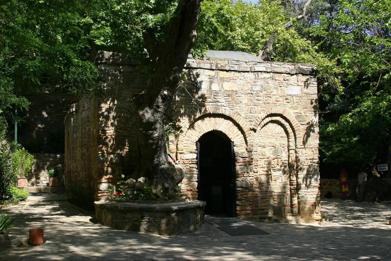 Pilgrimage to the Virgin Mary: from Selçuk to Bülbüldağı