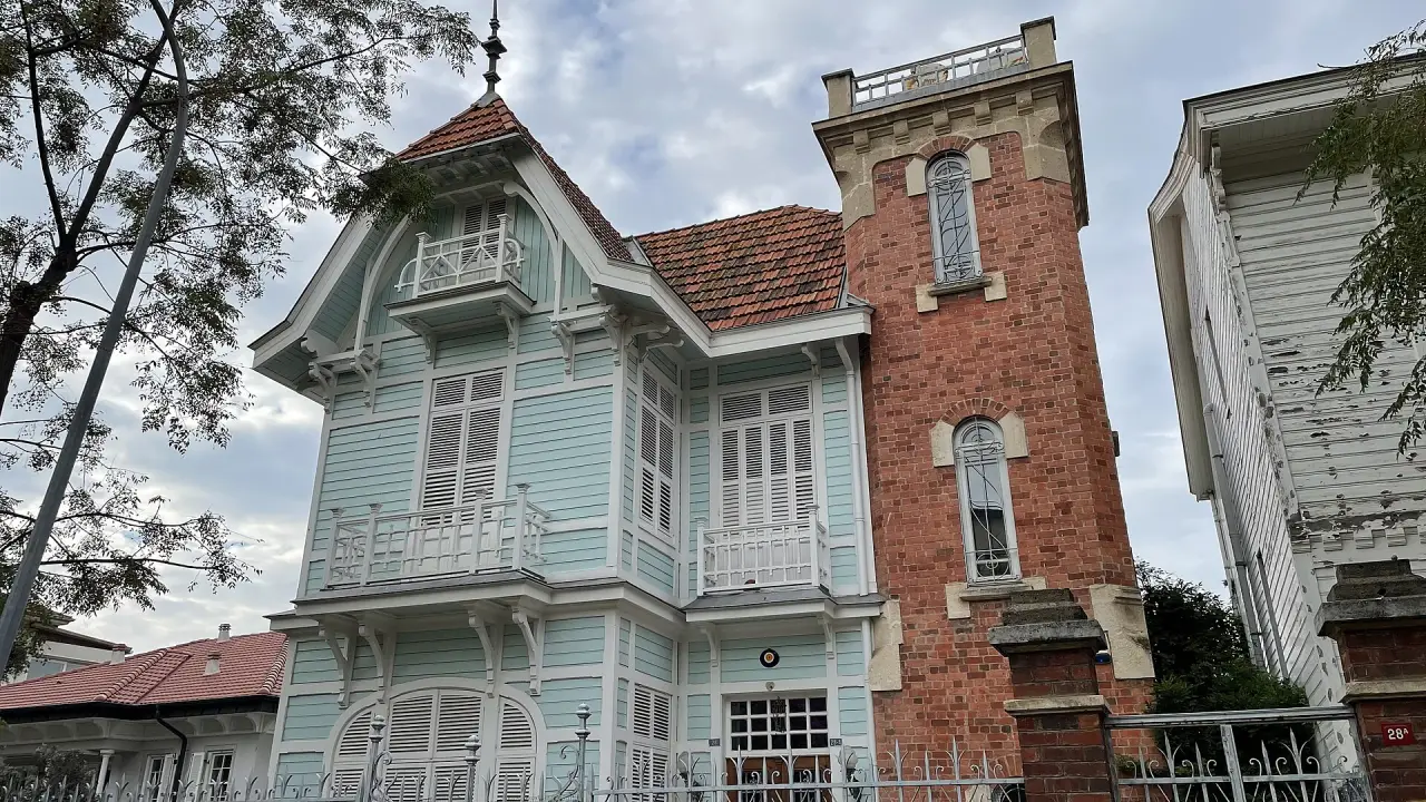 Mansions of Çankaya Caddesi