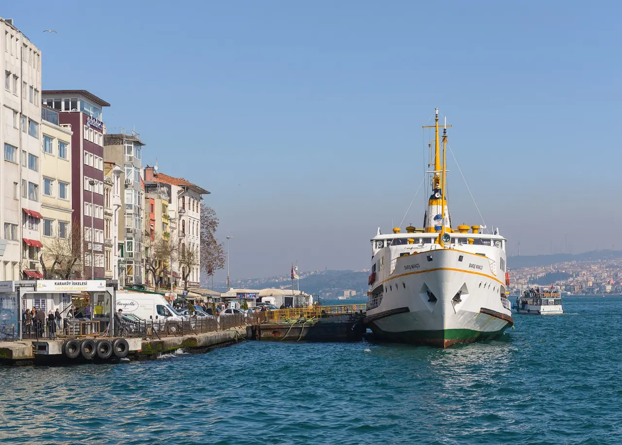 Karaköy rıhtımı